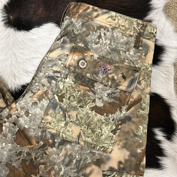 Women’s Shadow Camo Pants - Picture 2 of 6